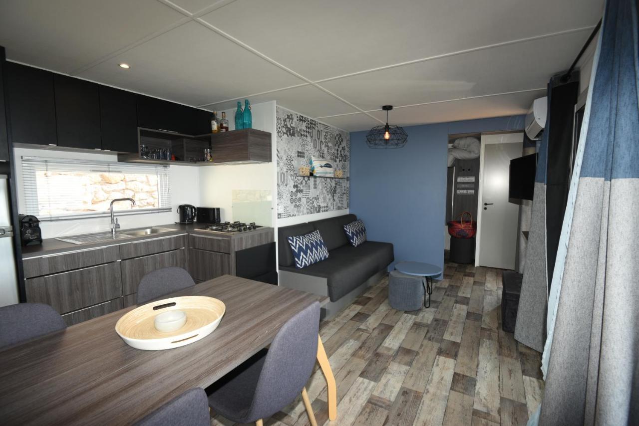 Mobil Home Vue Sur Mer - Racine 03 Saint-Raphaël Eksteriør billede
